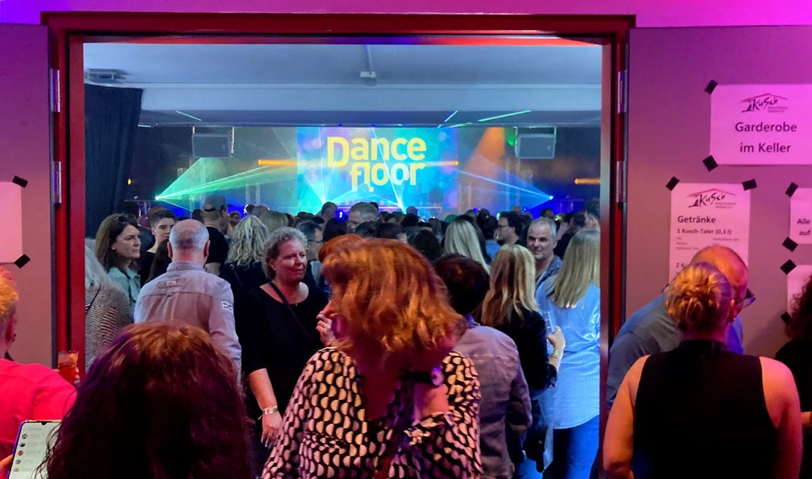 Volles Haus beim HR1-Dancefloor