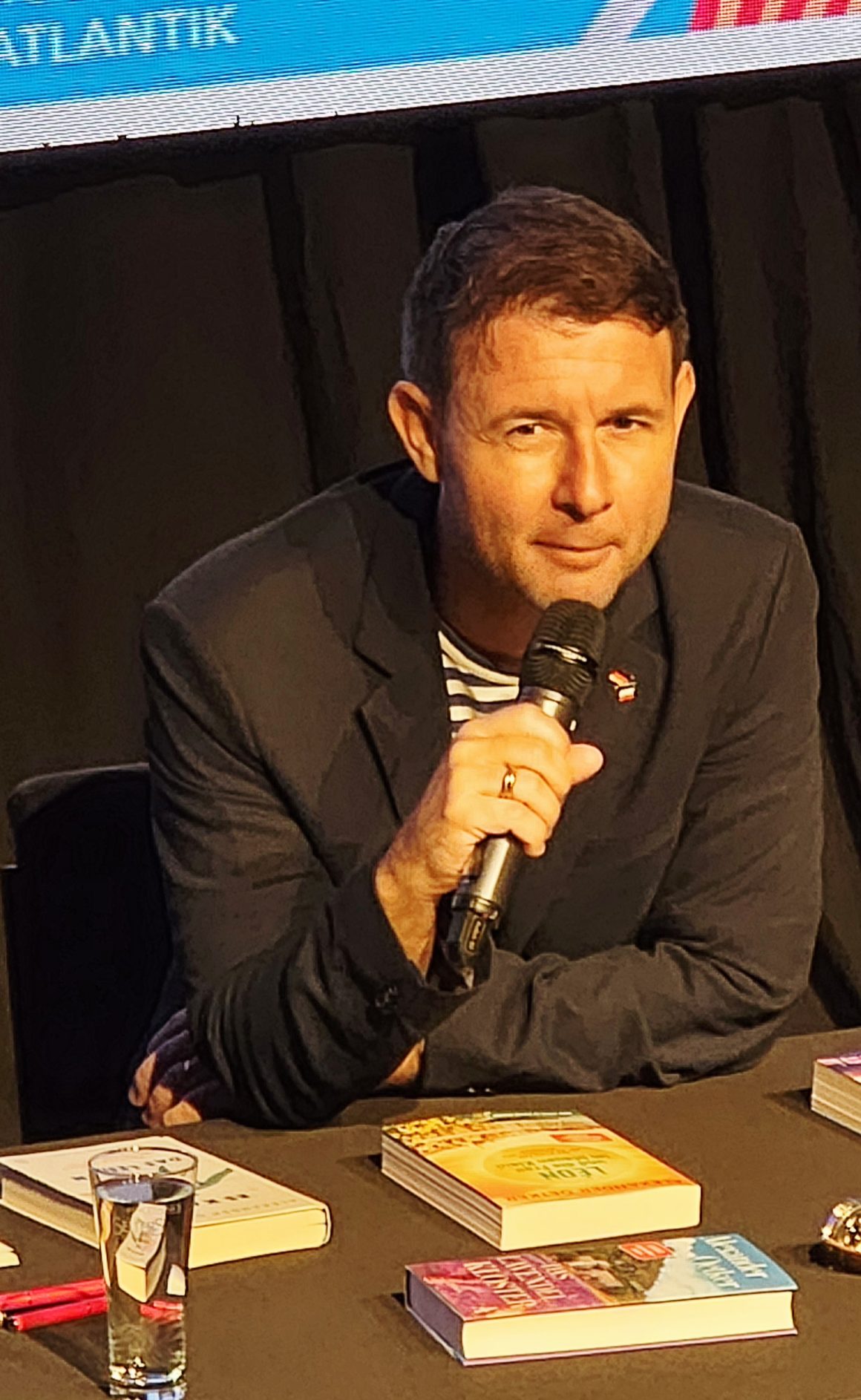 Charmante Leseshow mit Tiefgang