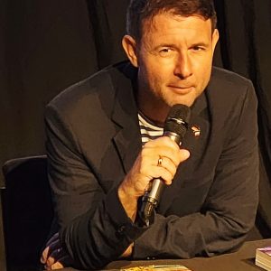 Charmante Leseshow mit Tiefgang Charmante Leseshow mit Tiefgang