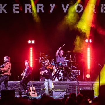 Die KuSch wird zum Folk-Rock-Tempel